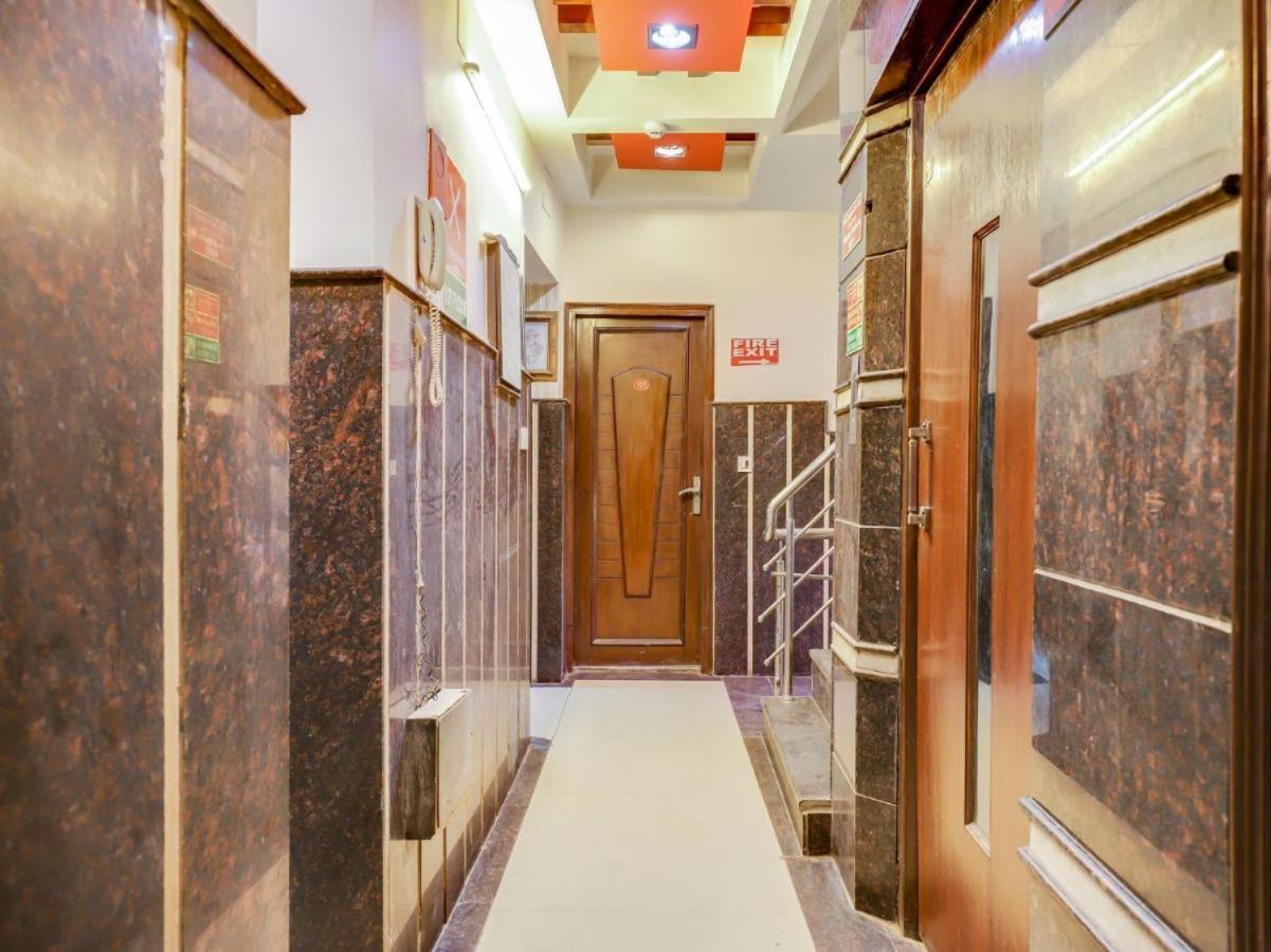 Hotel Roma Deluxe New Delhi Buitenkant foto